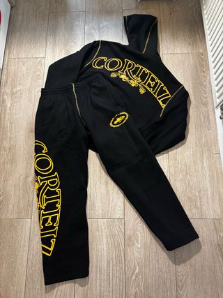 Conjunto Corteiz Negro y Amarillo