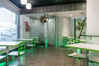 Local comercial en venta en San Francisco Javier en Granada