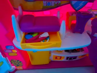 Casa de las Flores Pin y Pon.