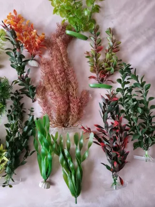 Lote plantas artificiales acuario.