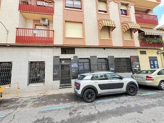 Local comercial en venta en Valdepeñas