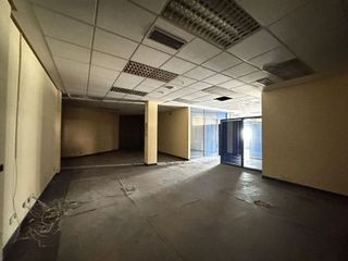 Local comercial en venta en Valdepeñas