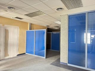 Local comercial en venta en Valdepeñas