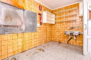 Local comercial en venta en Valdepeñas