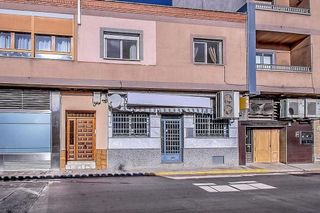 Local comercial en venta en Valdepeñas