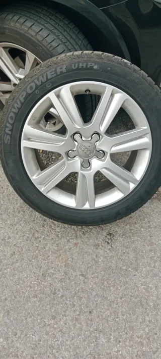 Llantas con neumáticos de invierno Audi