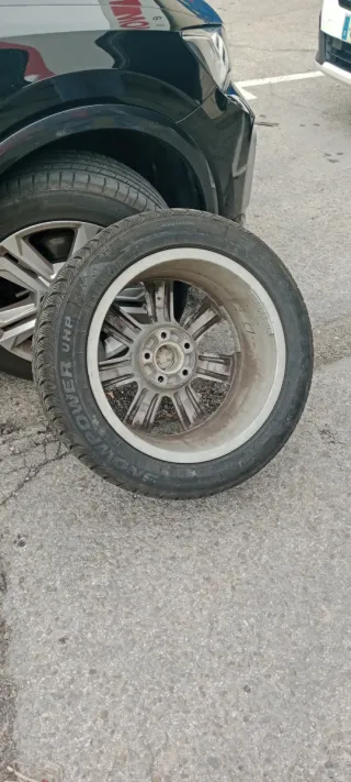Llantas con neumáticos de invierno Audi