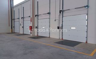 Nave industrial en alquiler en San Andrés en Madrid