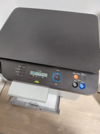 Stampante multifunzione Samsung con toner