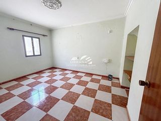 Chalet en venta en Baena