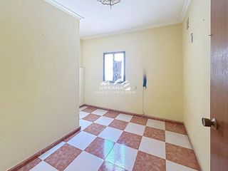 Chalet en venta en Baena