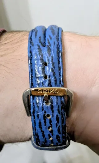 Reloj Seiko Kinetic SQ50 Oro y Azul