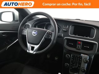 Volvo V40 2.0 T2 R-Design Momentum