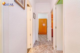 Casa adosada en venta en Loja