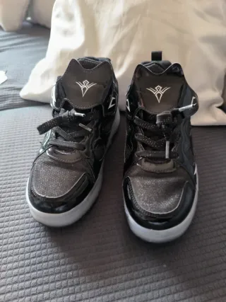 Zapatillas con ruedas y luces