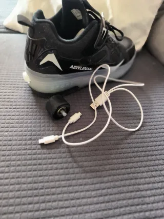 Zapatillas con ruedas y luces