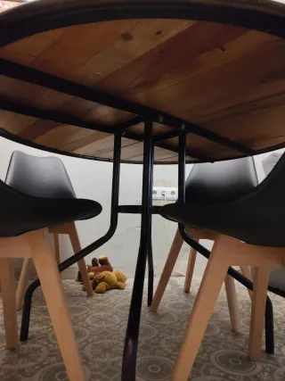 Mesa redonda madera y metal 1.20m