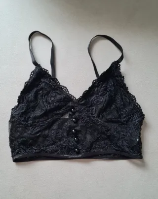 Bralette negro encaje botones