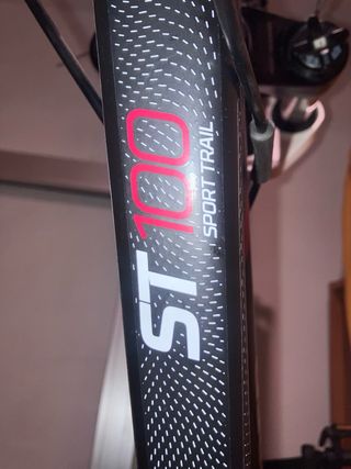 Bicicleta Rockrider ST 100 (1 solo uso)