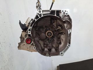 Renault Captur 2013 0,9 L gasolina 5 [mvr: velocidad] caja de cambios manual 8201740640