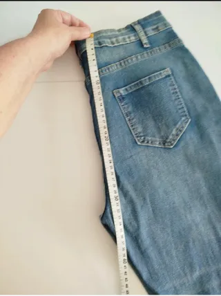 Pantalones vaqueros acampanados azules