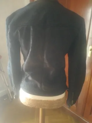 Cazadora negra  borrego interior nueva