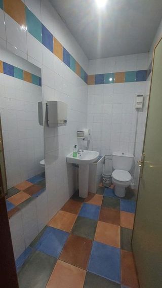 Local comercial en venta en Quesada