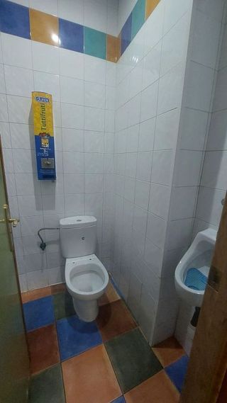 Local comercial en venta en Quesada