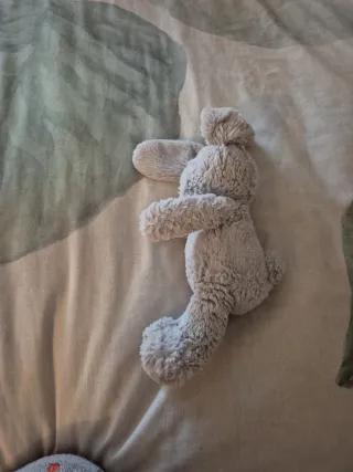 Peluche suave gris bebé