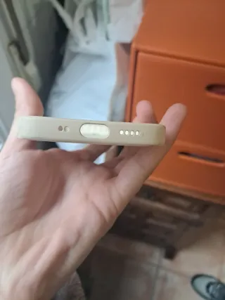 Funda iPhone 12 mini beige con nombre