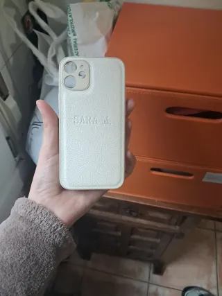 Funda iPhone 12 mini beige con nombre