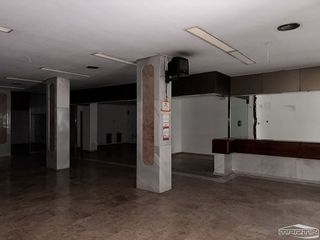 Local comercial en venta en Baena