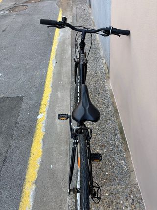 Bicicleta Btwin Riverside 100 Negra. Talla M.