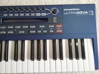 Sintetizzatore Novation Ultranova