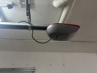 Motor puerta garaje Erekka Neos