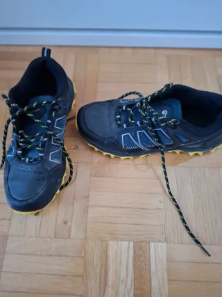 Zapatillas montaña neakpeak niño/niña