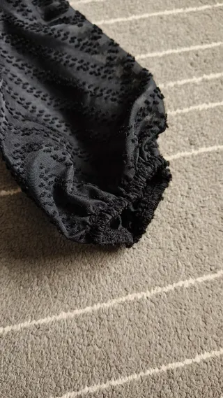 Blusa negra manga larga talla M