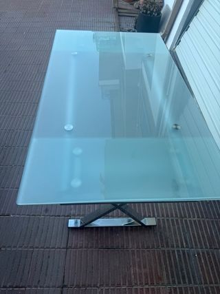 Mesa de comedor cristal y metal