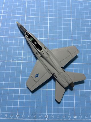 Maqueta Avión F-18 para restaurar
