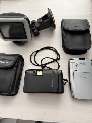 Lote: PDA Dell, Cámara Olympus y GPS TomTom