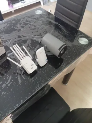 3 Dispositivos WiFi y Proyector