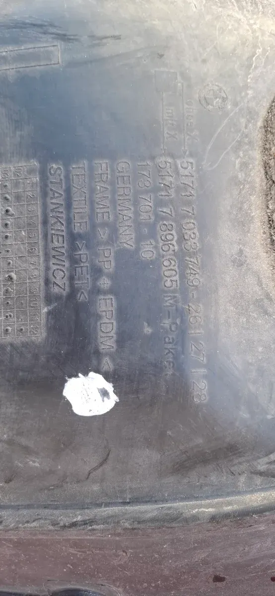 Paso de rueda 51717033749