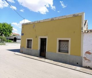 Chalet en venta en Valdepeñas