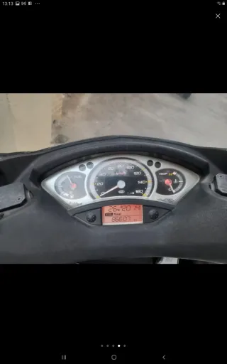 Yamaha Xmax 250 Scooter