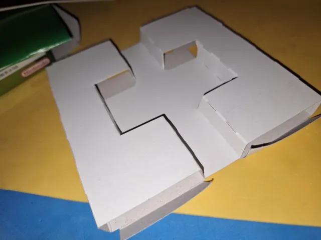 Caja original Pokémon Edición Esmeralda GBA