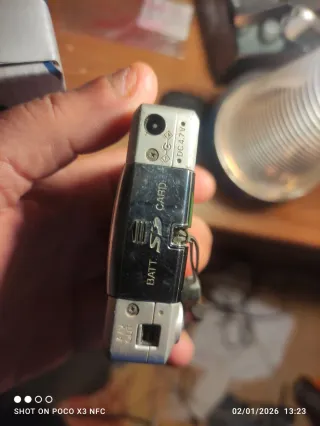 Cámara Minolta Dimage Xt