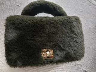 Bolso de pelo verde oliva