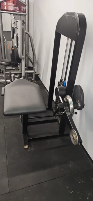 Máquina femoral placas rota