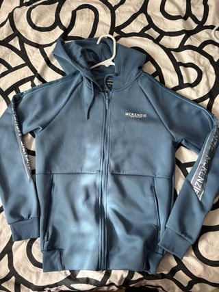 Chaqueta McKenzie azul con capucha