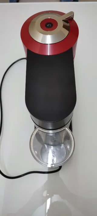 Cafetera Nespresso Krups Vertuo Next Roja